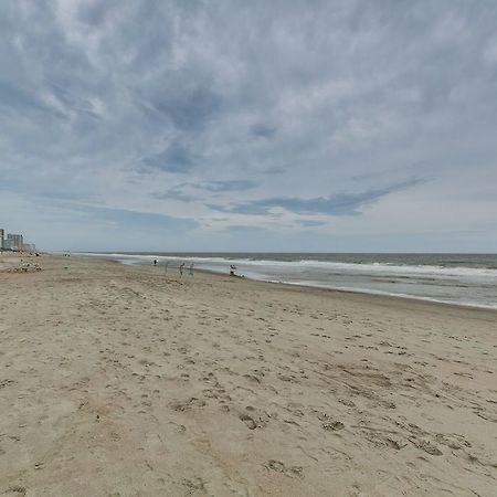 מירטל ביץ' Sea Hawk Oceanfront Motel מראה חיצוני תמונה