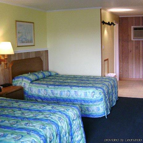 מירטל ביץ' Sea Hawk Oceanfront Motel חדר תמונה