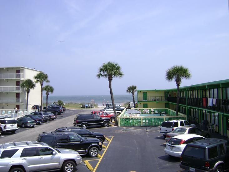 מירטל ביץ' Sea Hawk Oceanfront Motel מראה חיצוני תמונה
