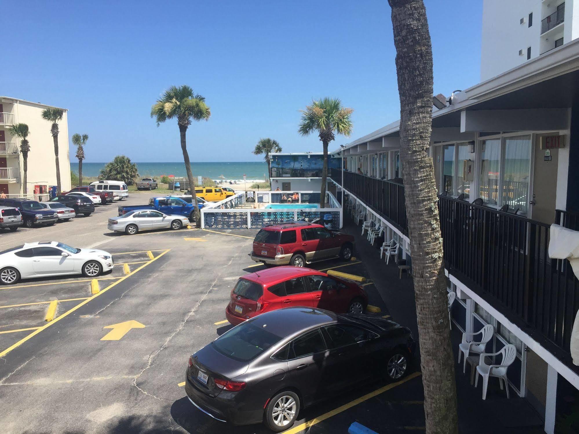 מירטל ביץ' Sea Hawk Oceanfront Motel מראה חיצוני תמונה