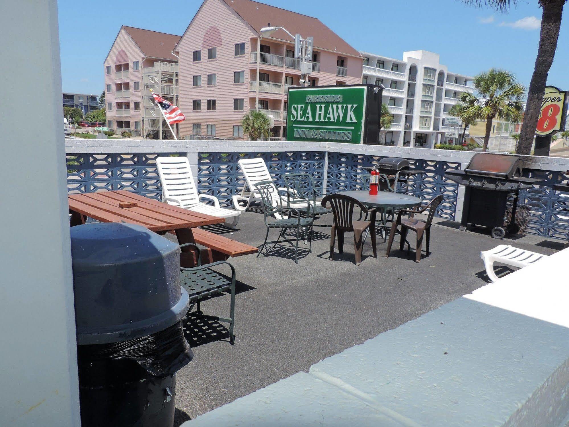 מירטל ביץ' Sea Hawk Oceanfront Motel מראה חיצוני תמונה