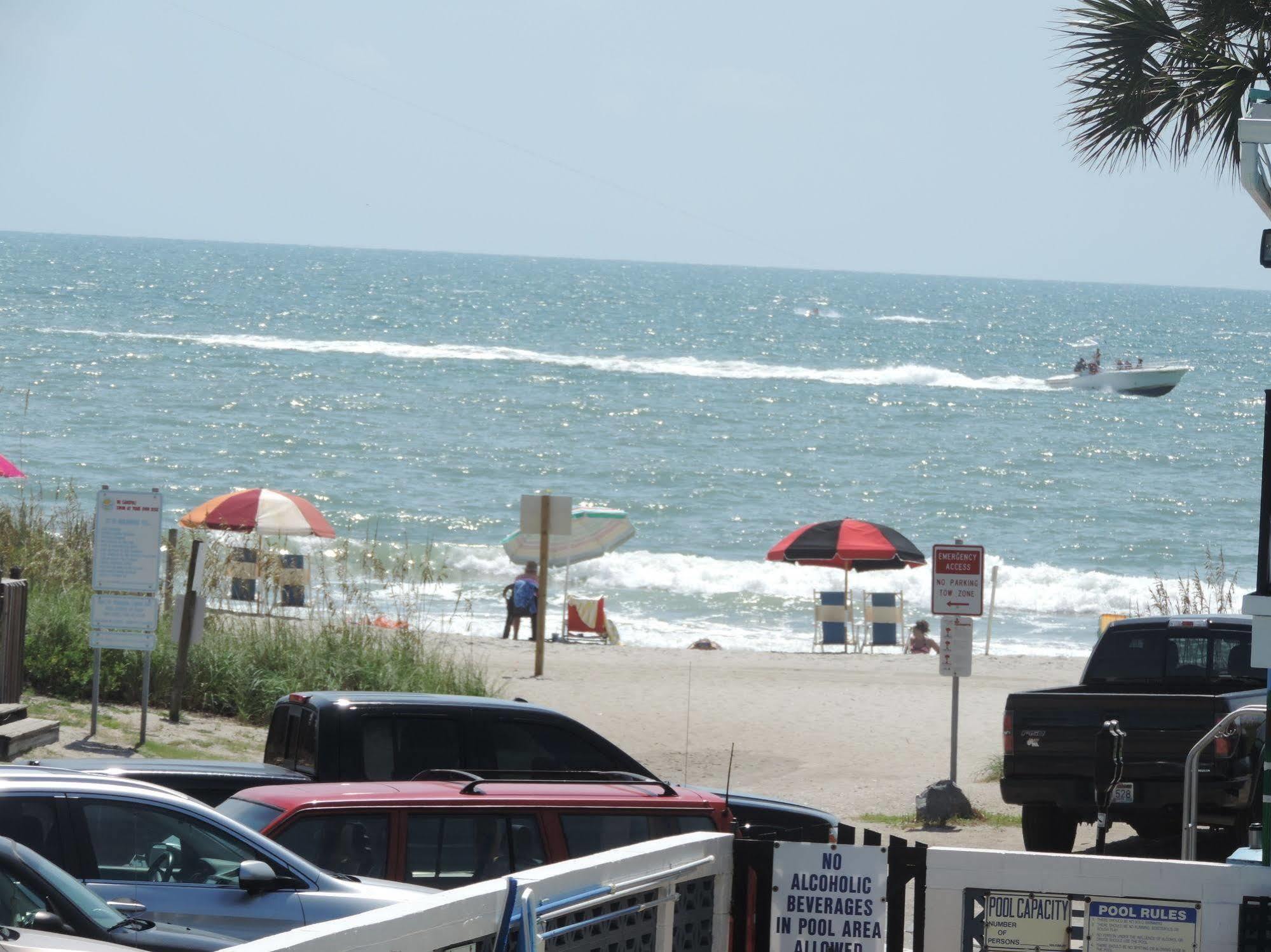 מירטל ביץ' Sea Hawk Oceanfront Motel מראה חיצוני תמונה